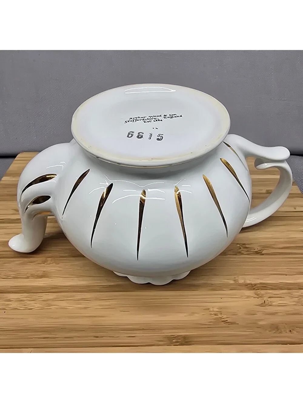 Vintage White & Gold Scalloped Teapot by Arthur Wood & Son Staffordshire 6615